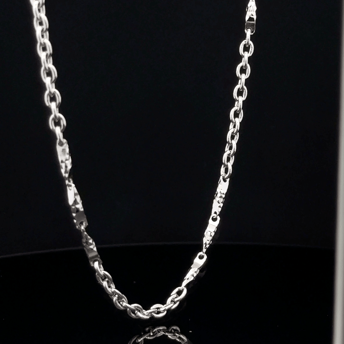 Round Link Petal Chain