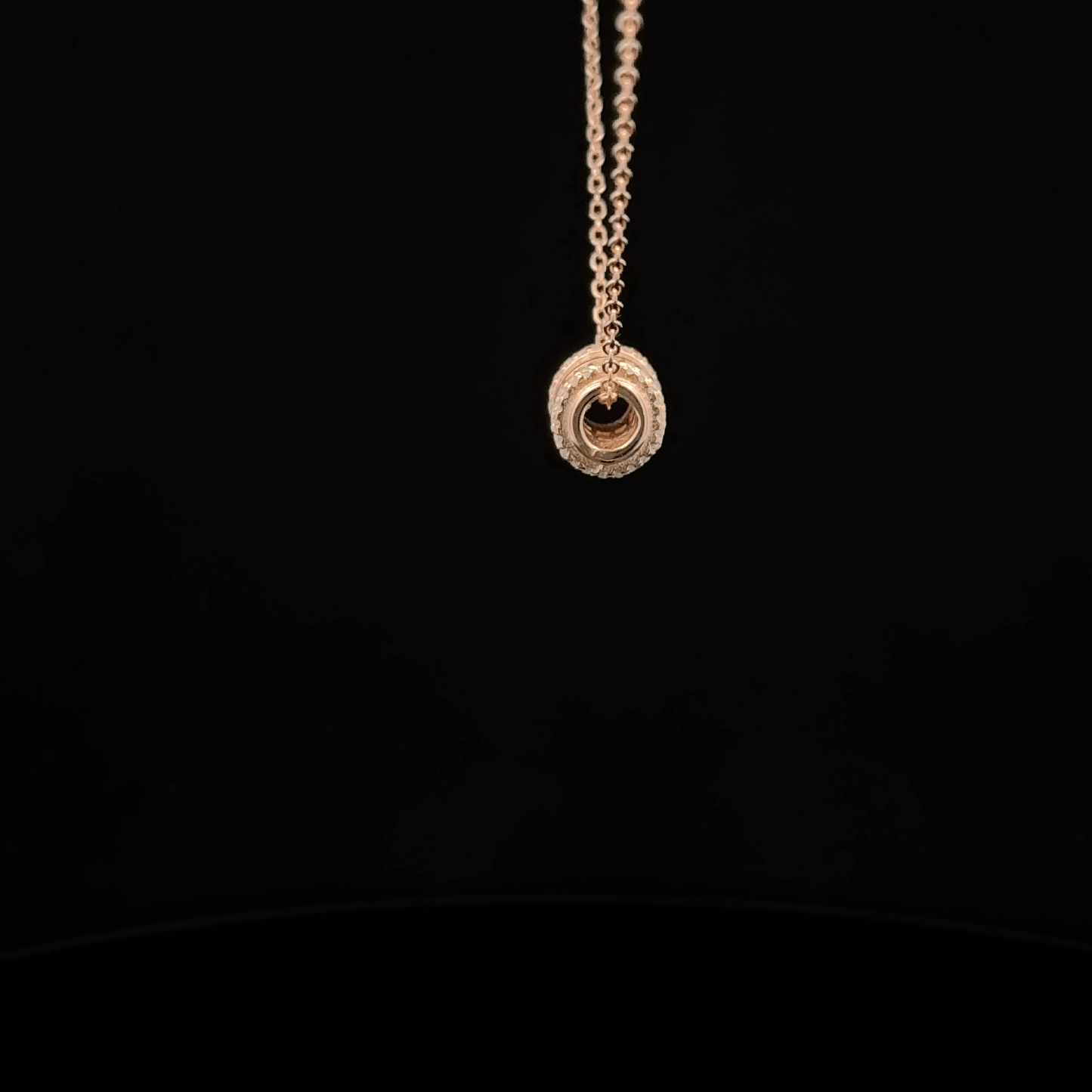Circle Rosegold Chain With Pendant