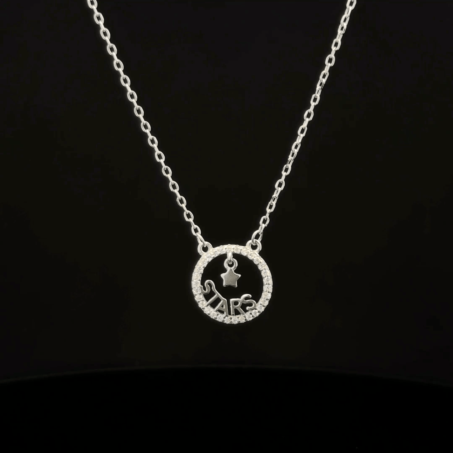 CIRCLE CHAIN WITH PENDANT