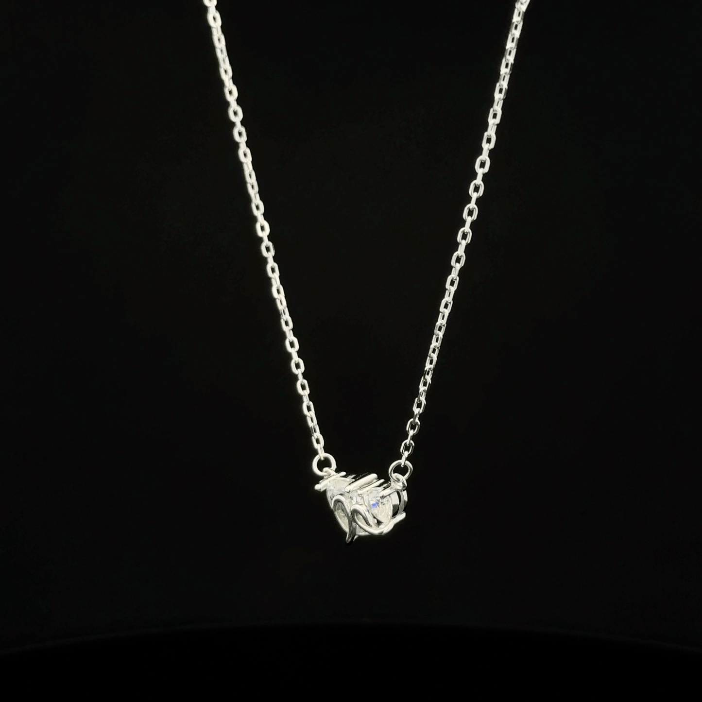 HEART CHAIN WITH PENDANT