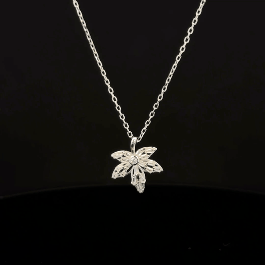 LEAF CHAIN WITH PENDANT