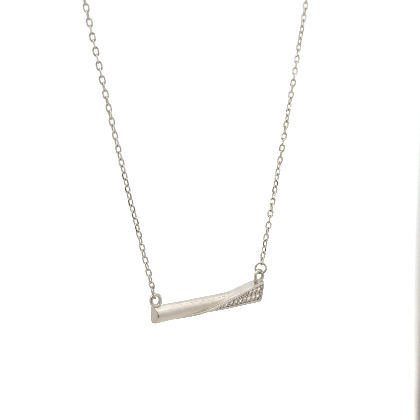 Rhodium Bar type chain with pendent