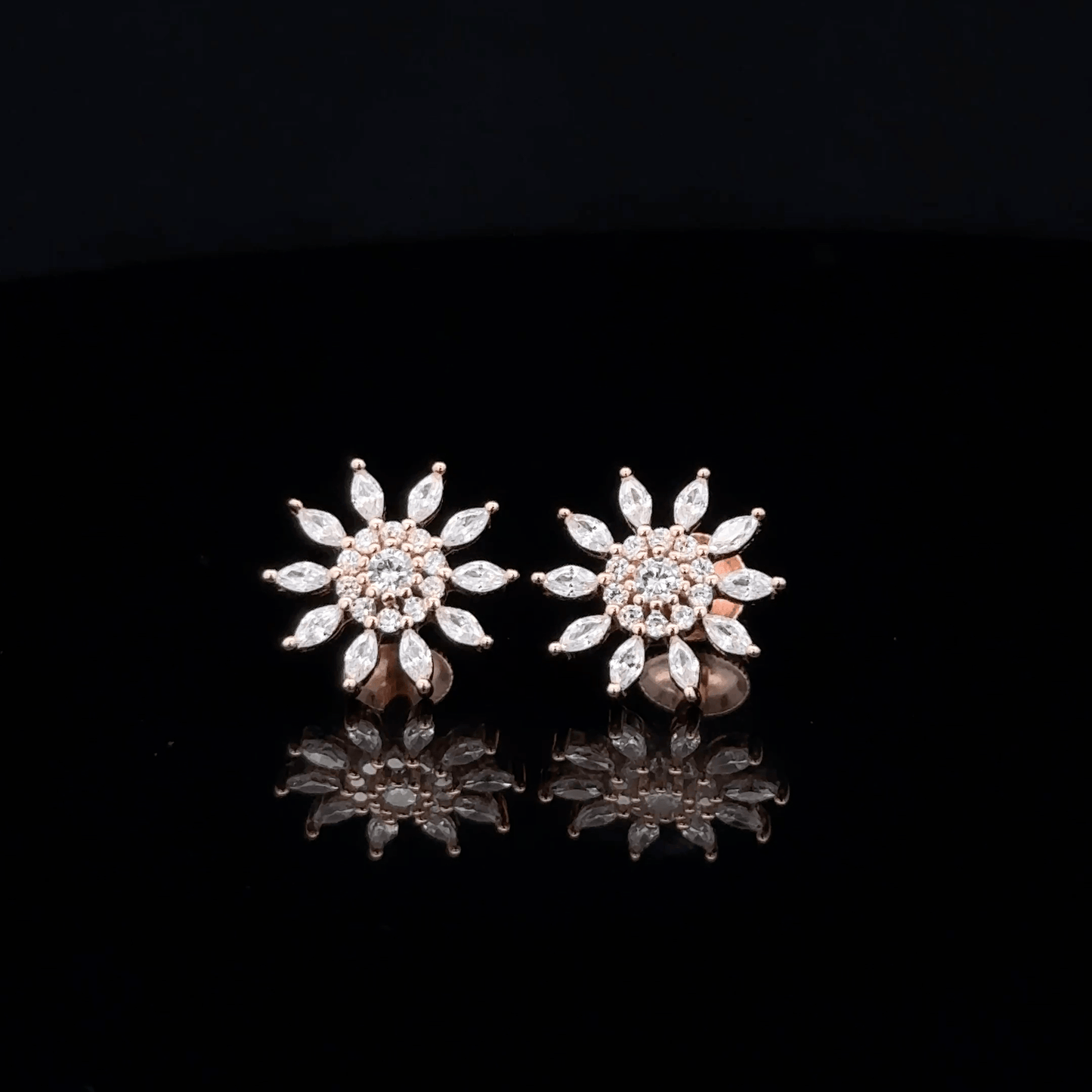 ROSEGOLD DIAMOND SETTING EARRING