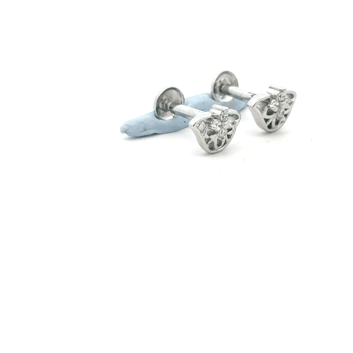 Semi Fancy Earring