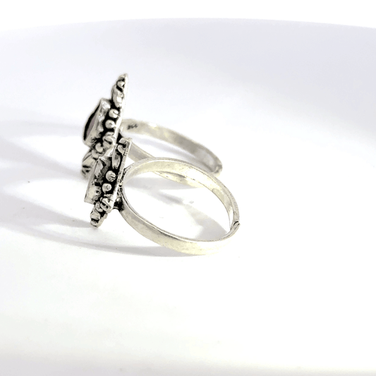 Antique Stone Toerings