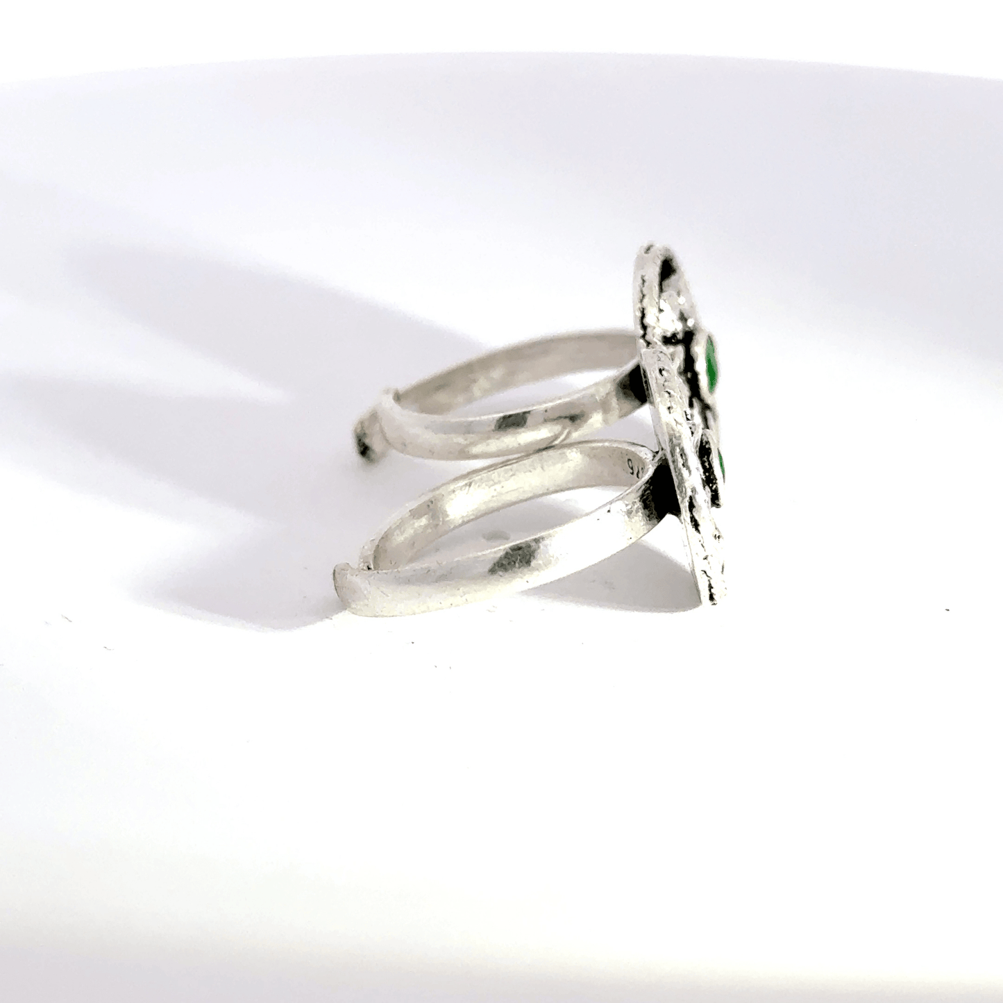 Antique Stone Toerings