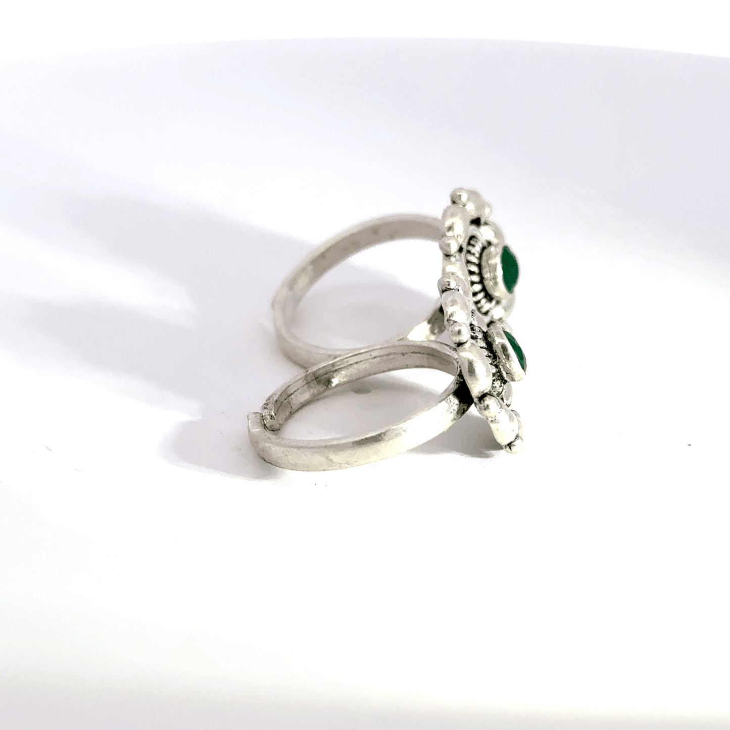 Antique Stone Toerings