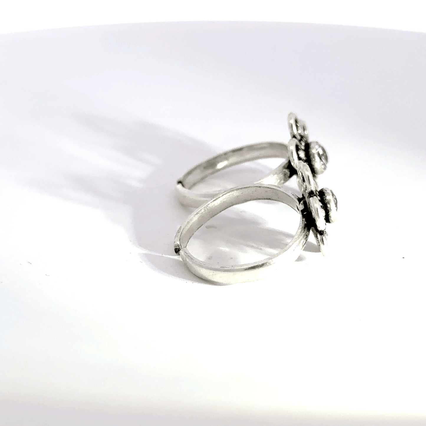 Antique Stone Toerings