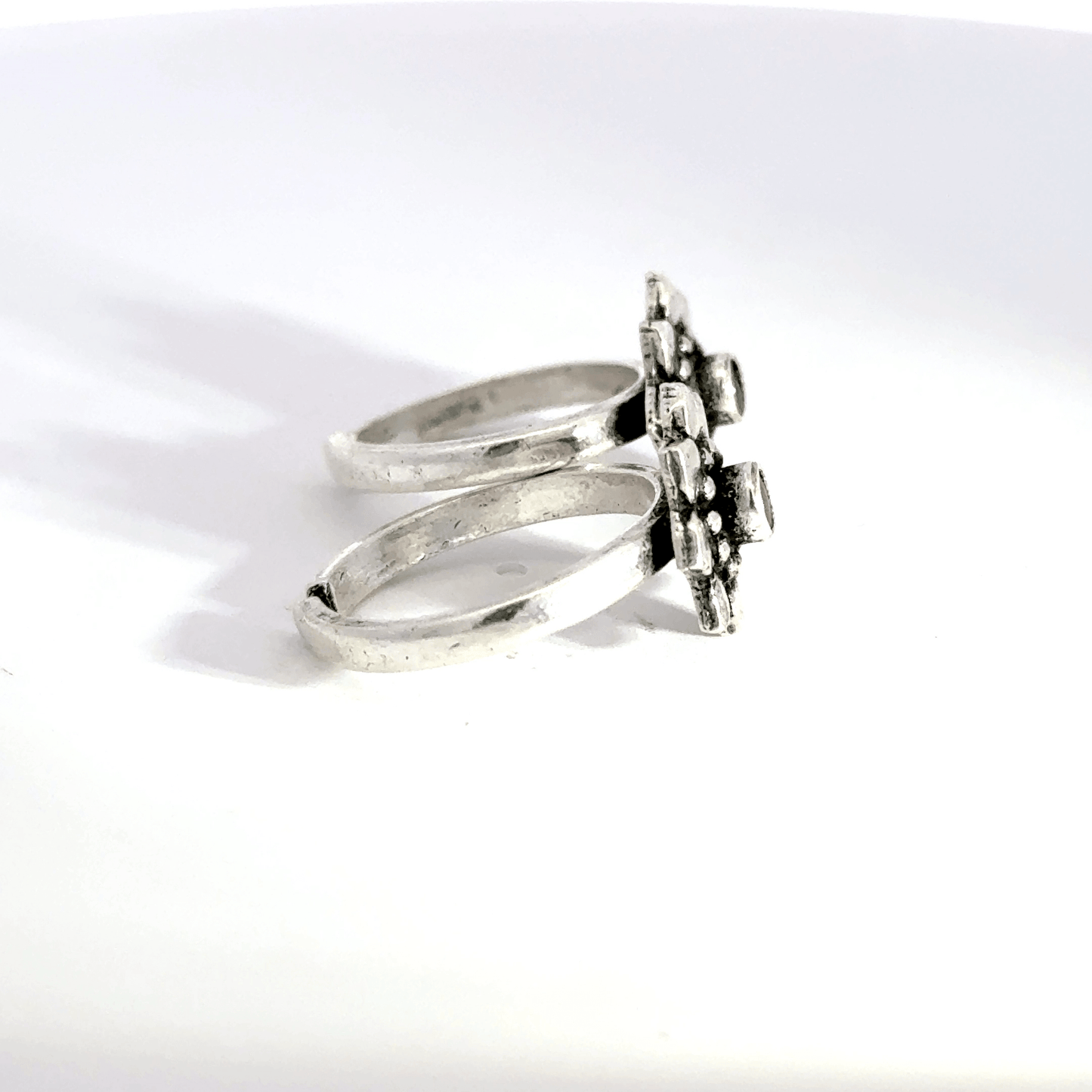 Antique Stone Toerings