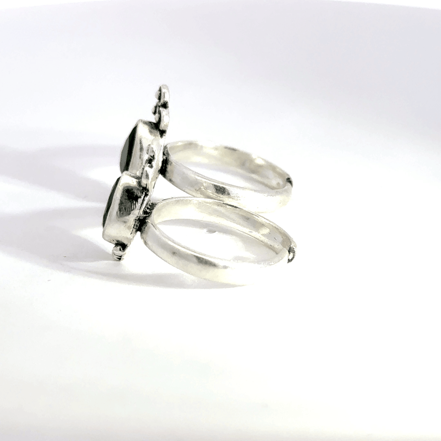 Antique Stone Toerings