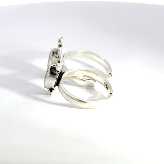 Antique Stone Toerings