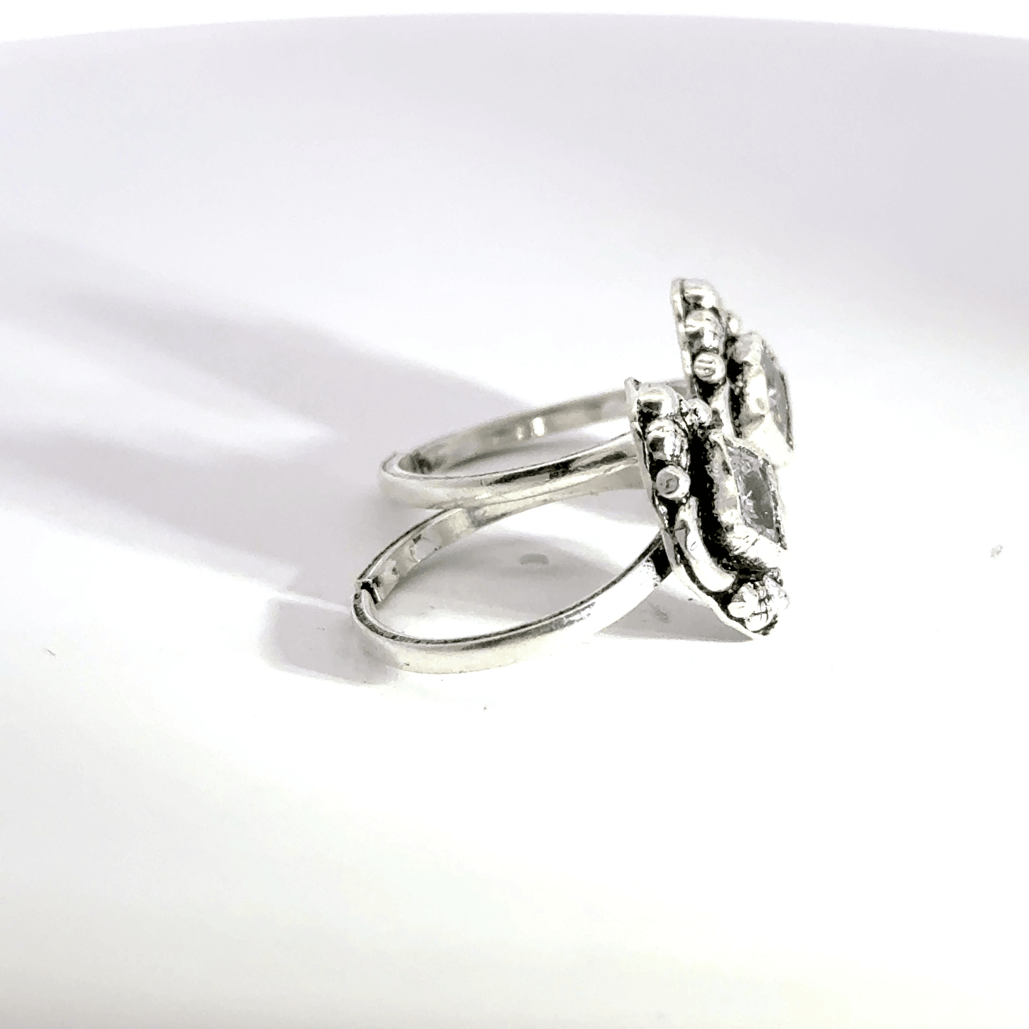 Antique Stone Toerings