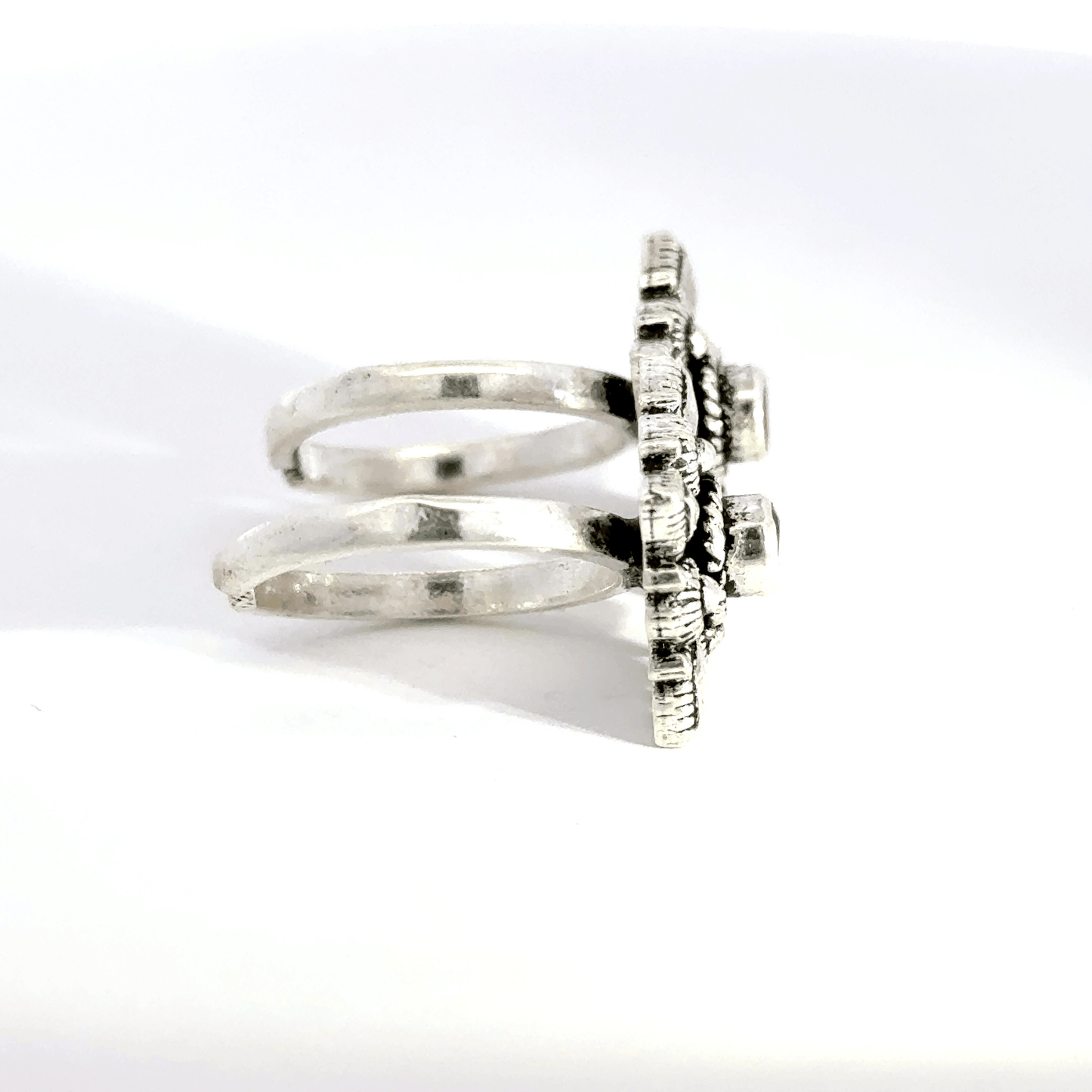 Antique Stone Toerings