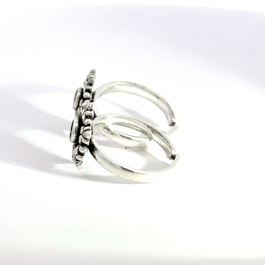 Antique Stone Toerings