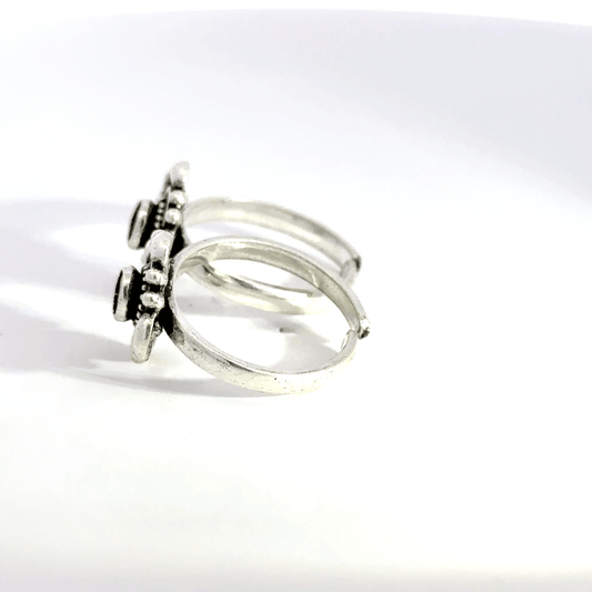 Antique Stone Toerings