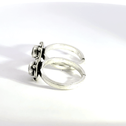 Antique Stone Toerings