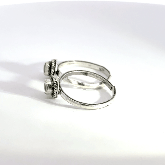 Antique Stone Toerings