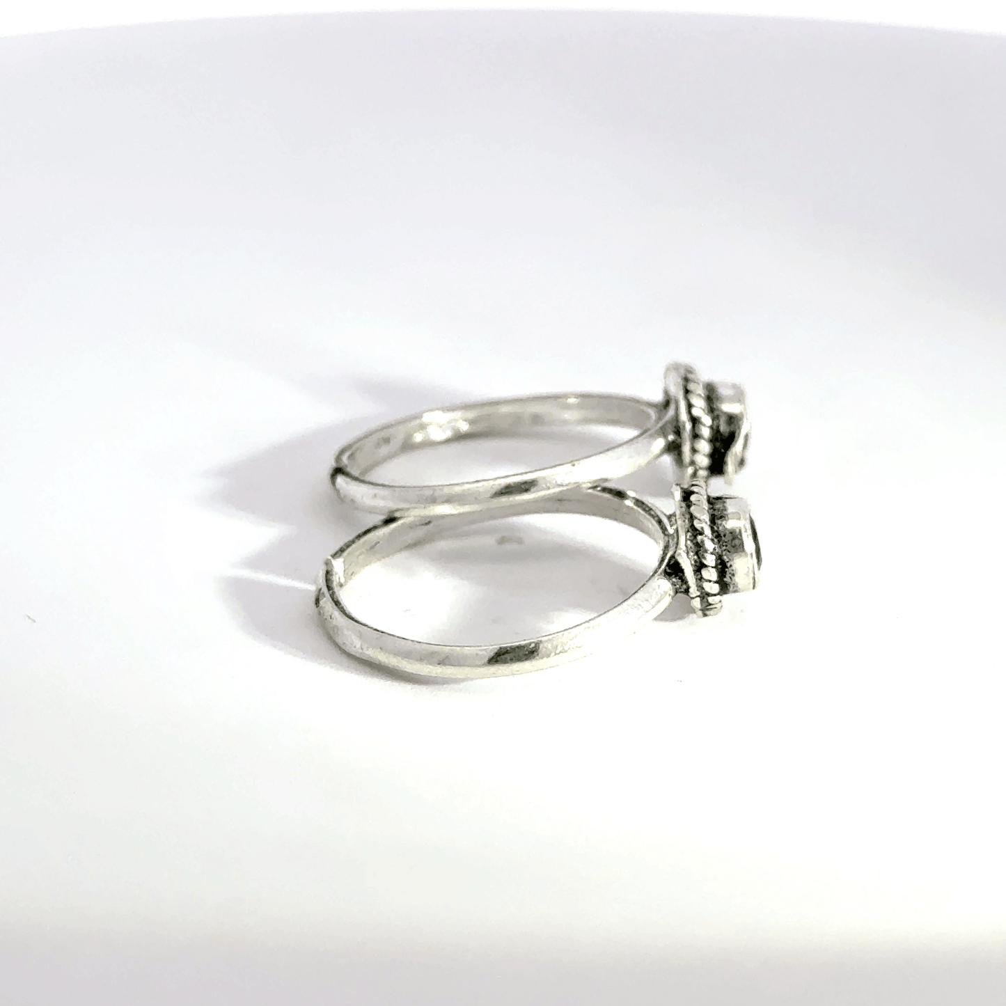 Antique Stone Toerings