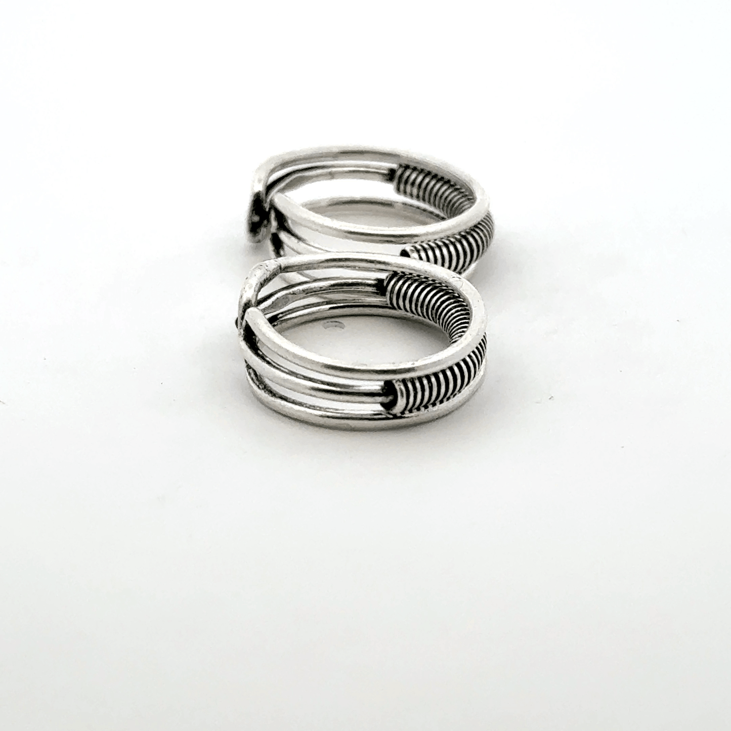 Antique Curling Toerings