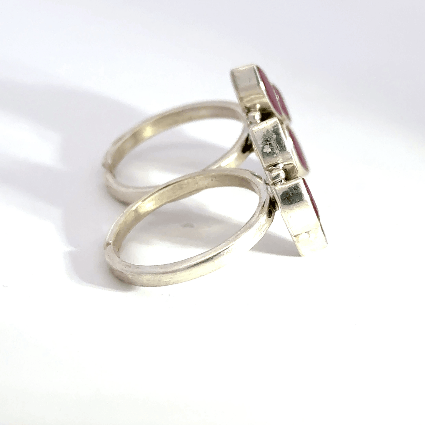 Antique Stone Toerings