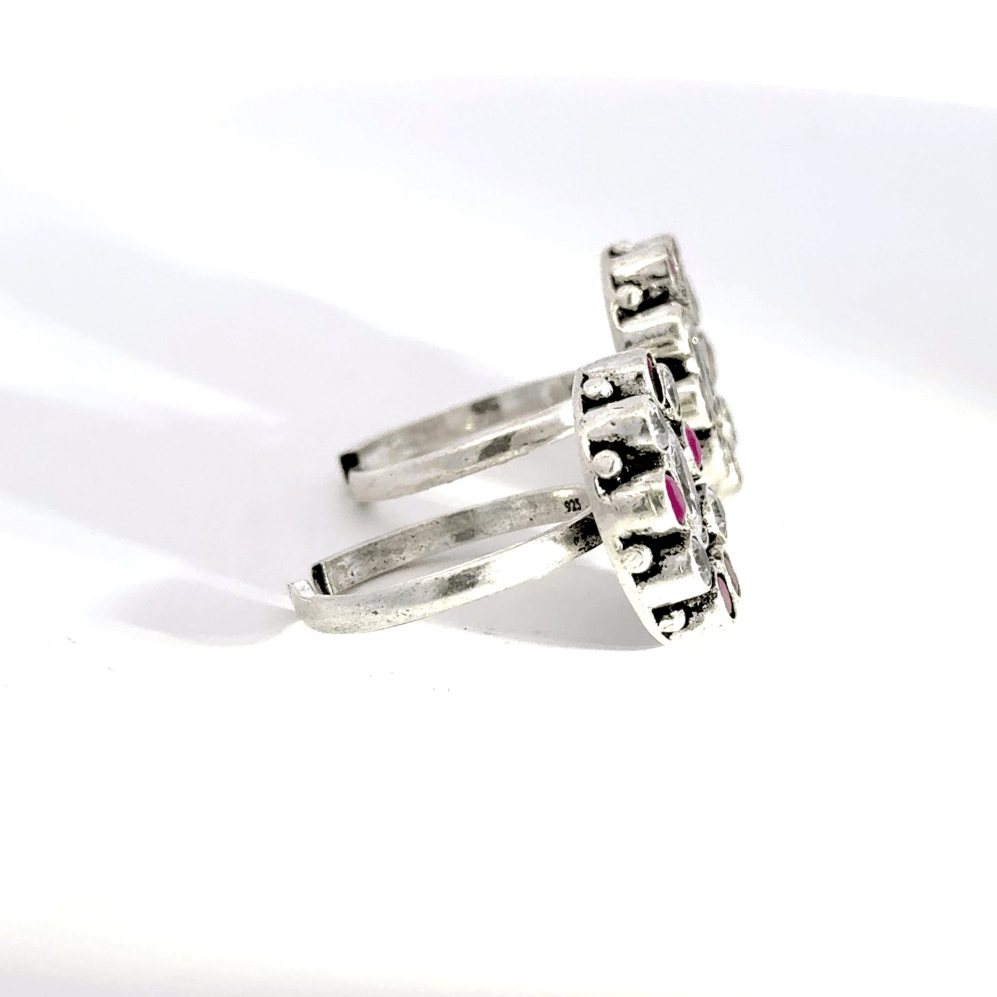 Antique Stone Toerings