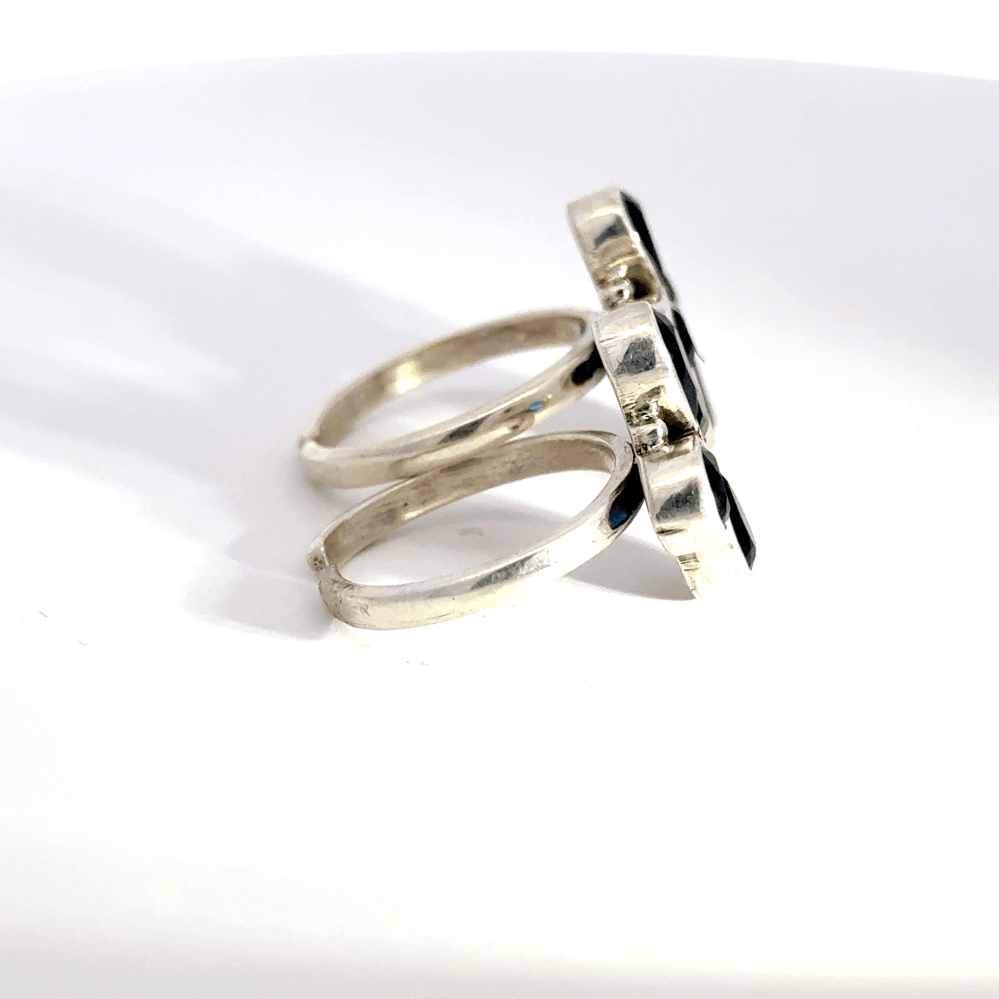 Antique Stone Toerings