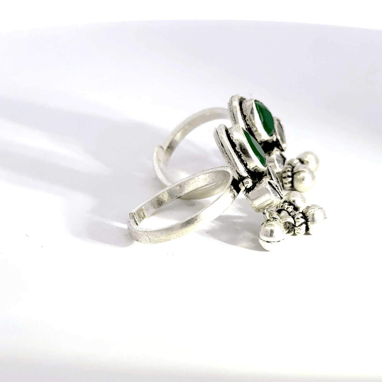 Antique Stone Toerings