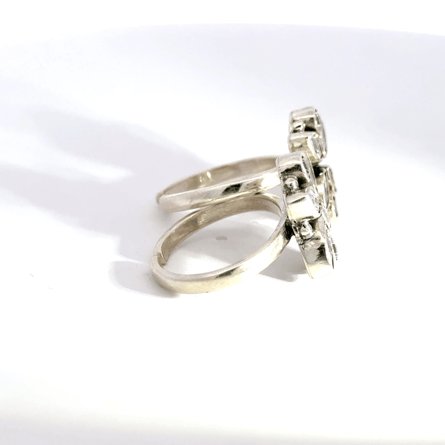 Antique Stone Toerings