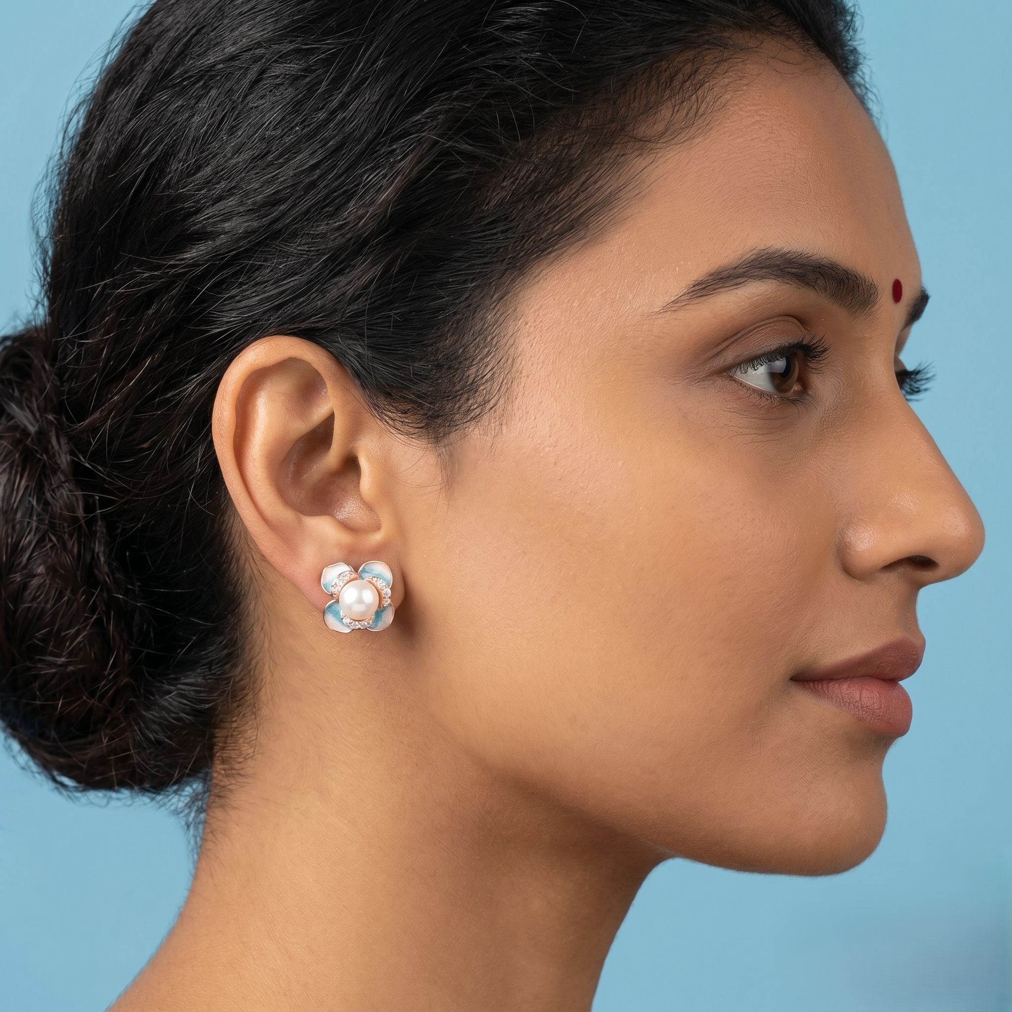 Rose Gold Pearl Flower Stud Earrings