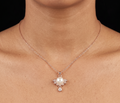 Pearl rose gold chain pendant