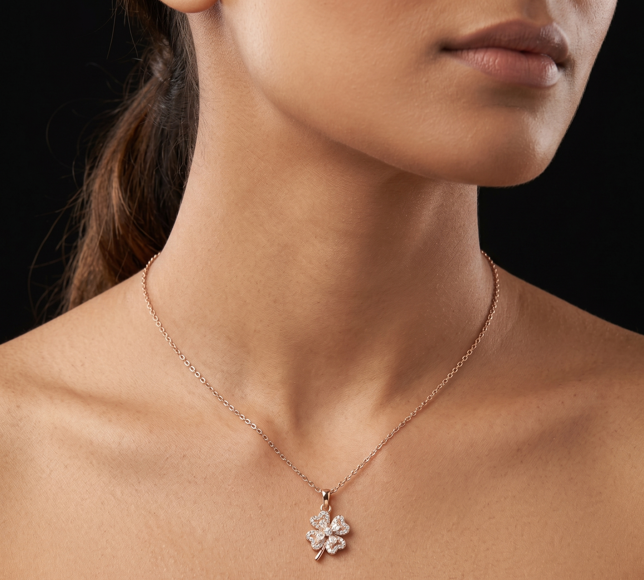 Flower rose gold chain pendant