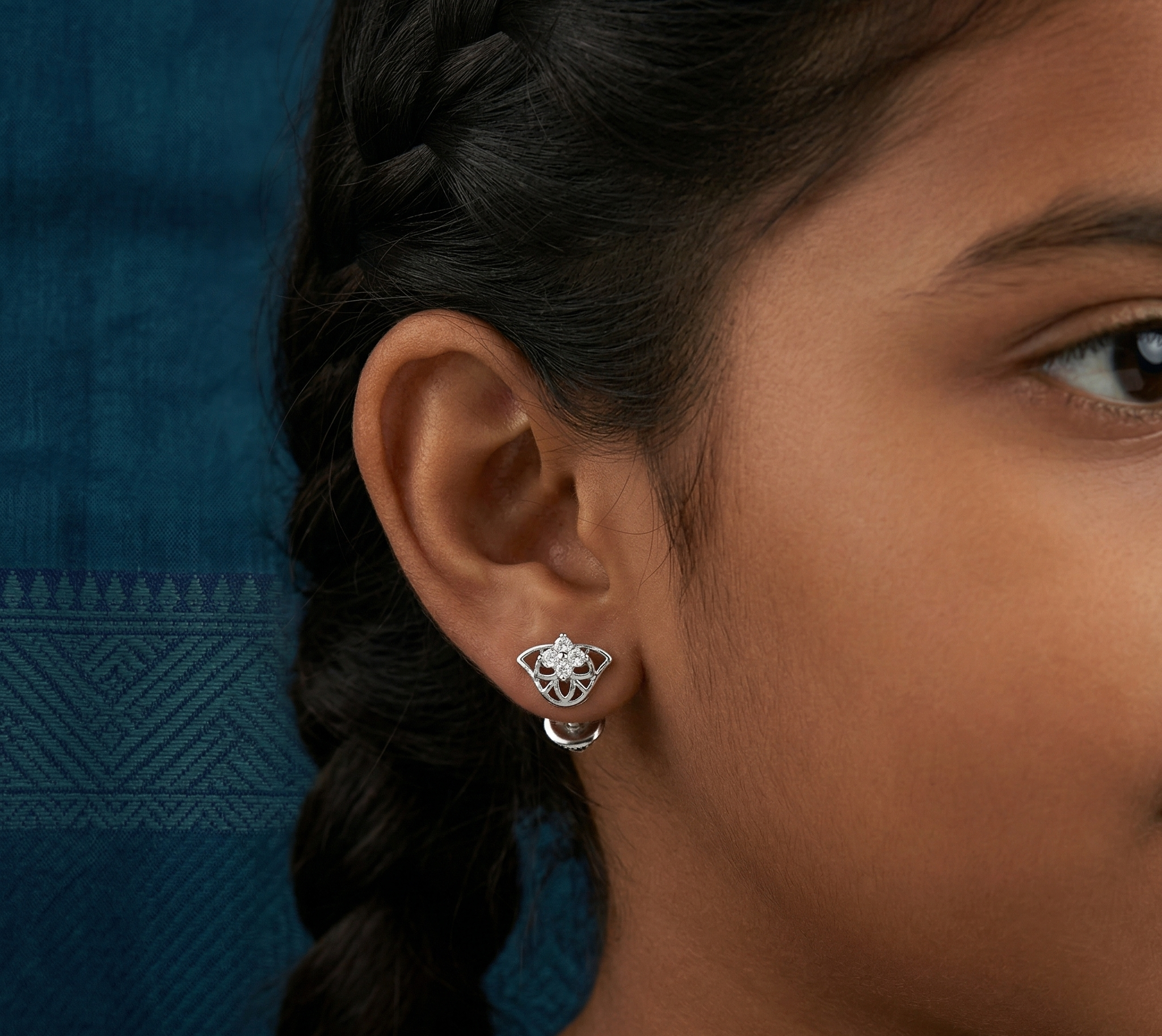 Semi Fancy Earring