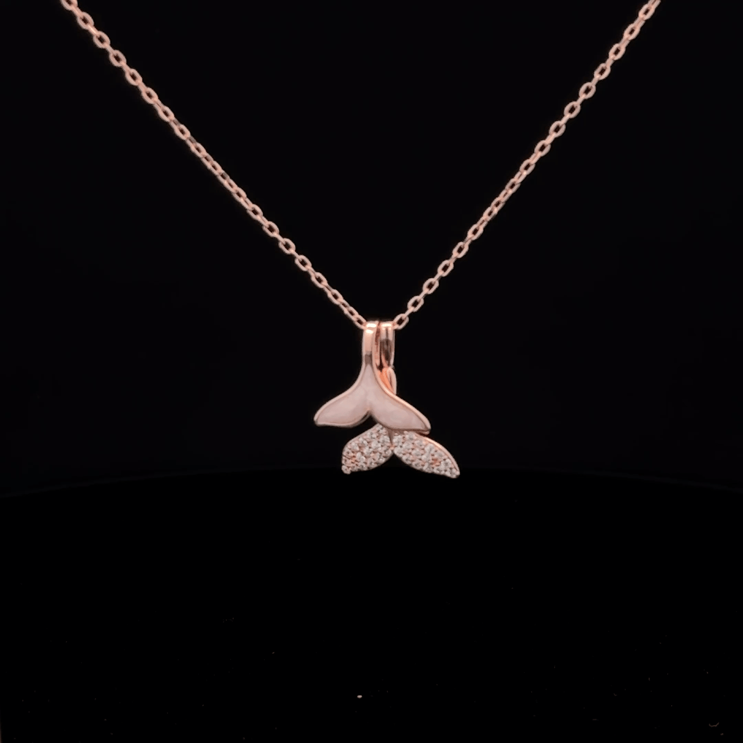 Fin Rosegold Chain With Pendant