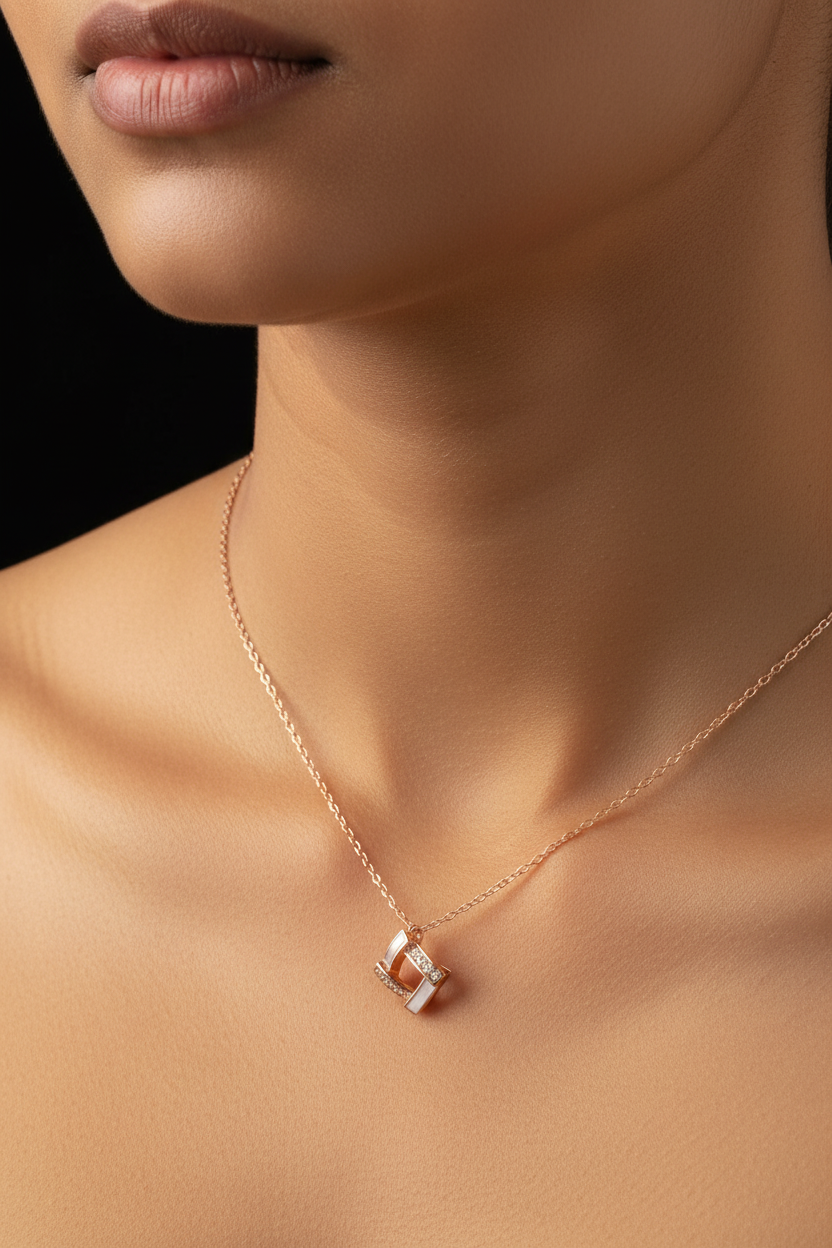 Rectangle Rosegold Chain With Pendant