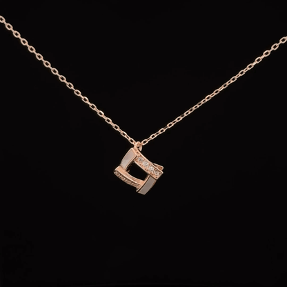 Rectangle Rosegold Chain With Pendant