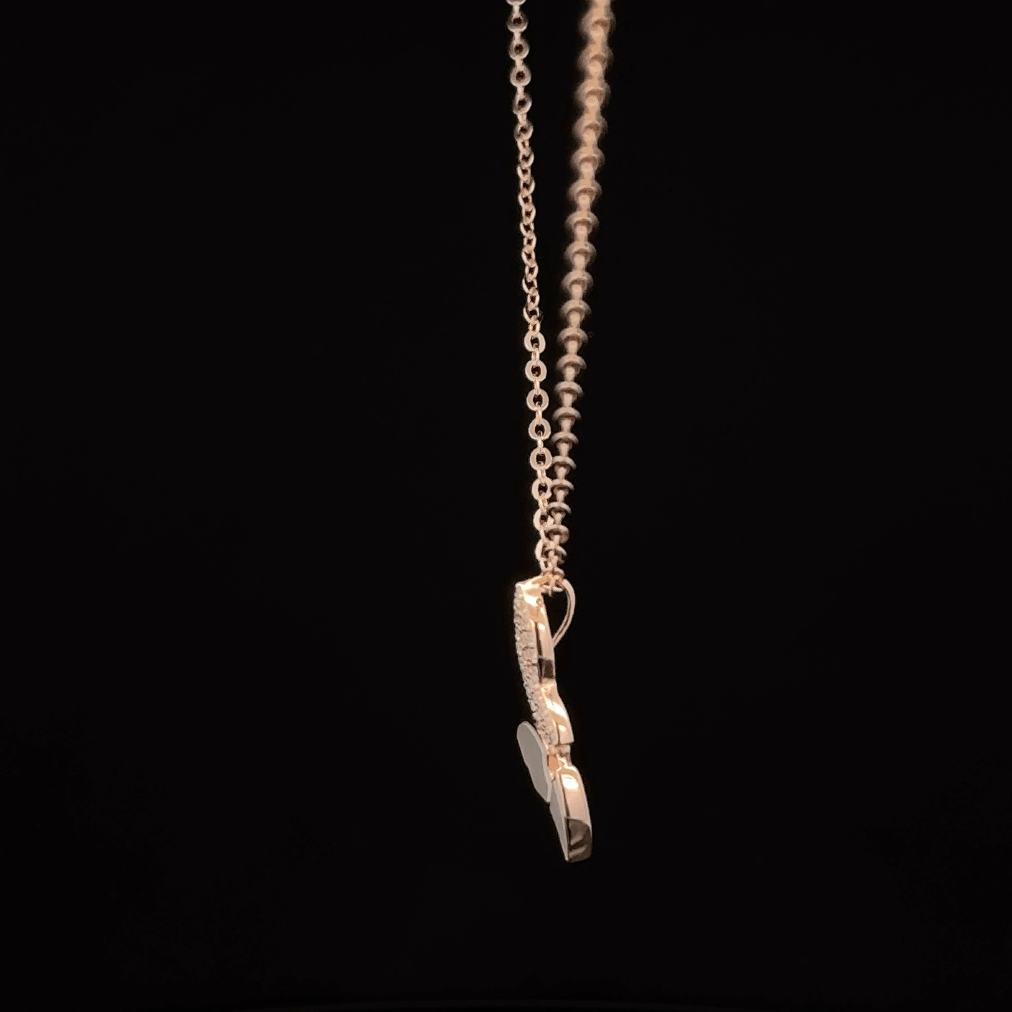 BUTTERFLY ROSEGOLD CHAIN WITH PENDANT