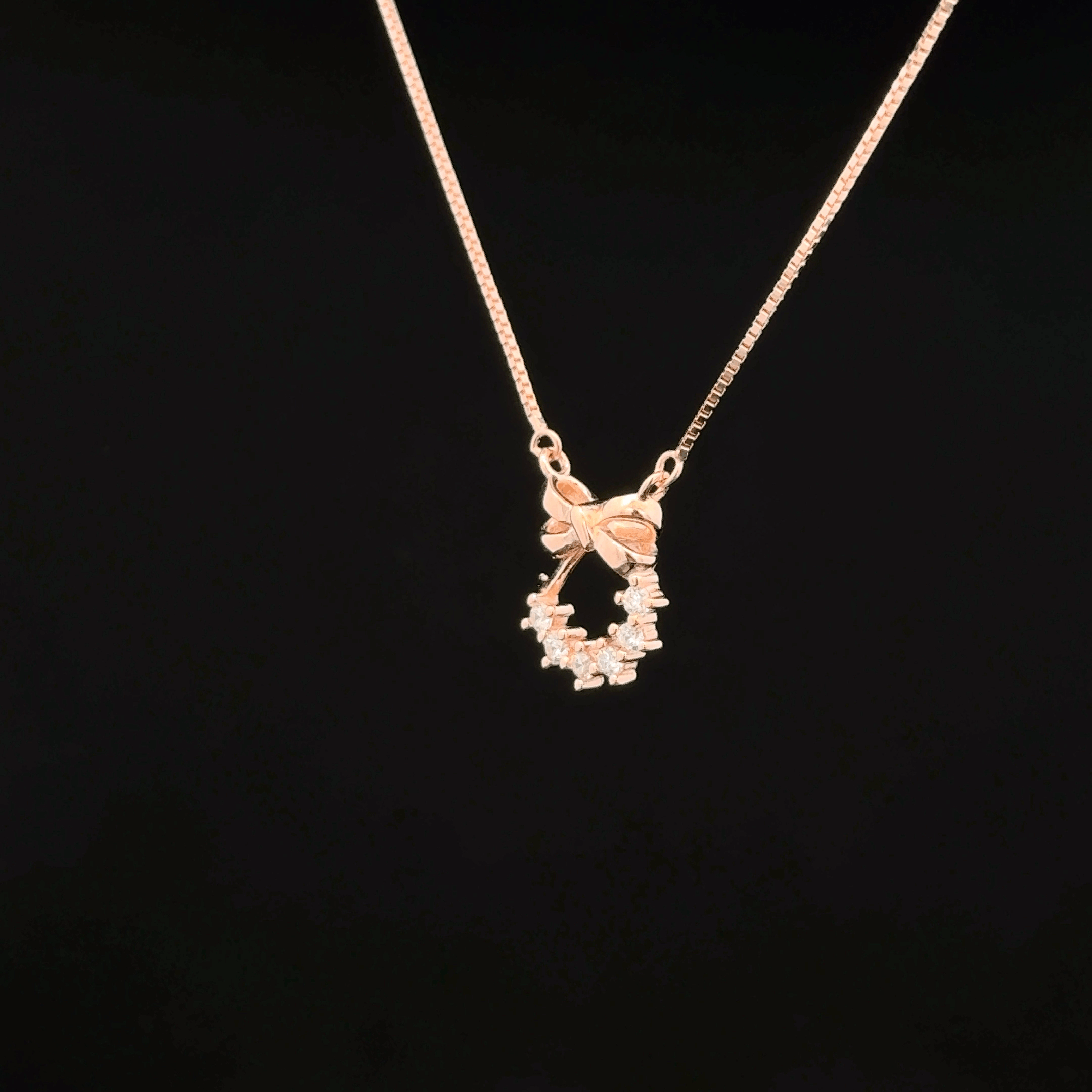 Bow Chain Pendant