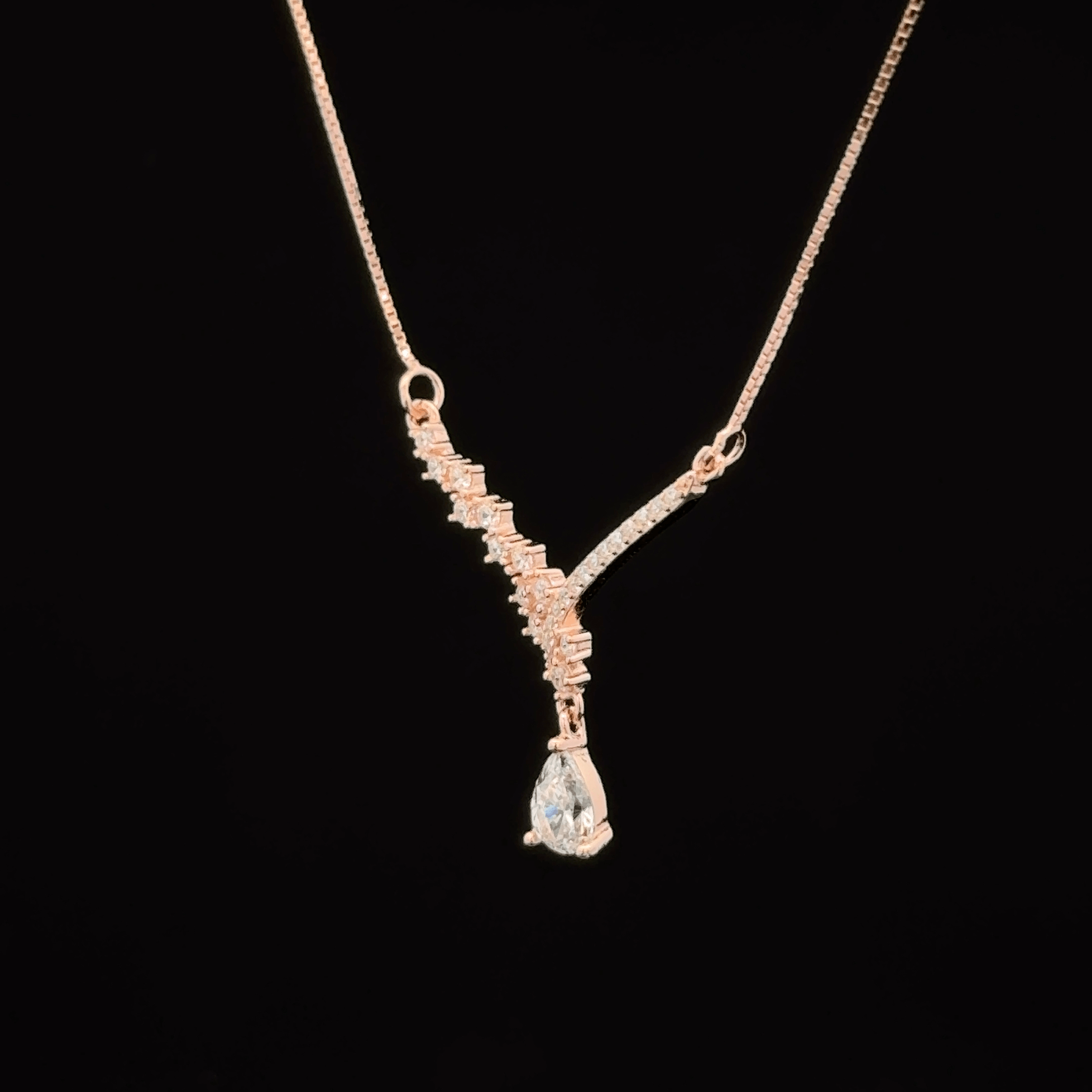 Pear Drop V- rose gold chain pendant