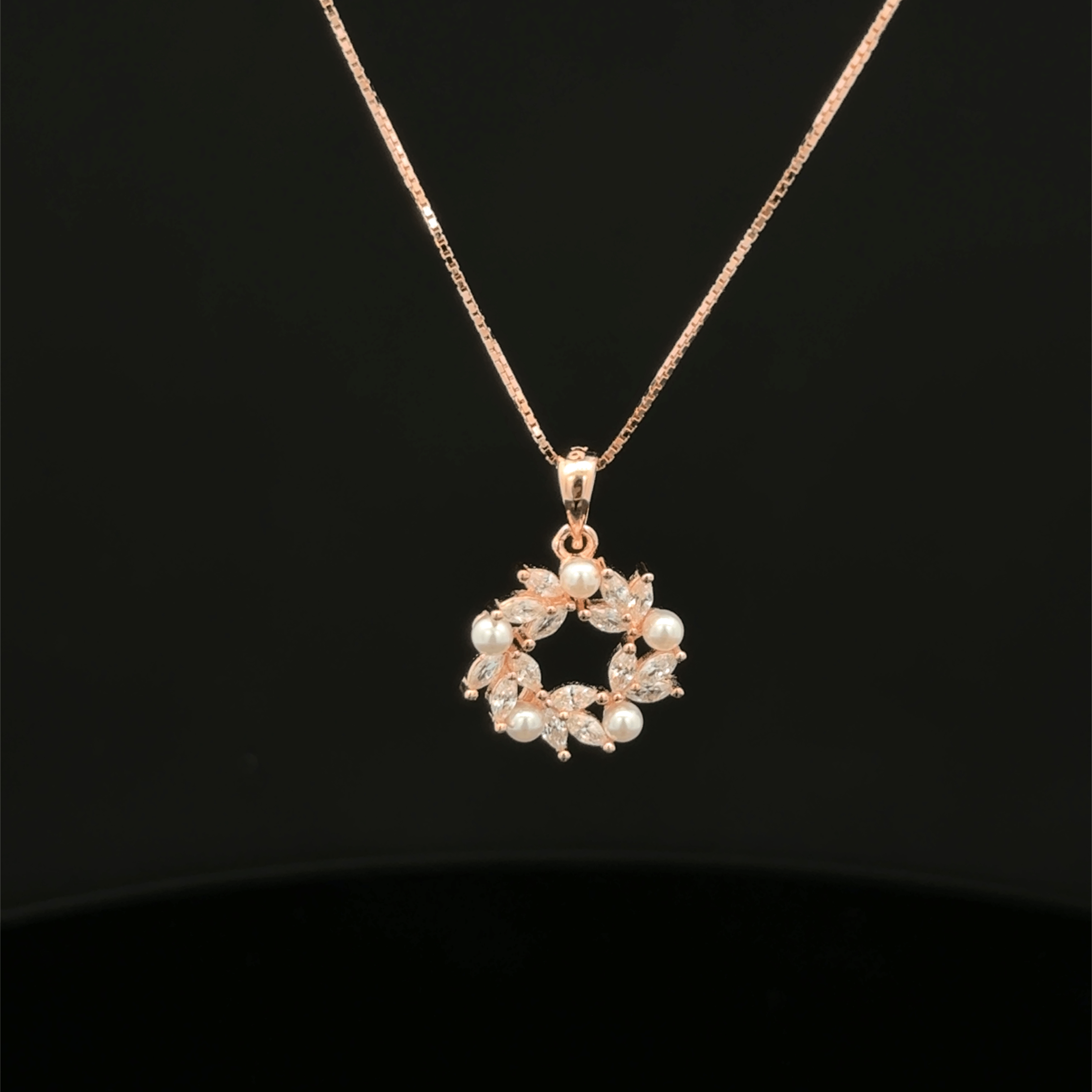 Floral Pearl Halo rose gold chain pendant