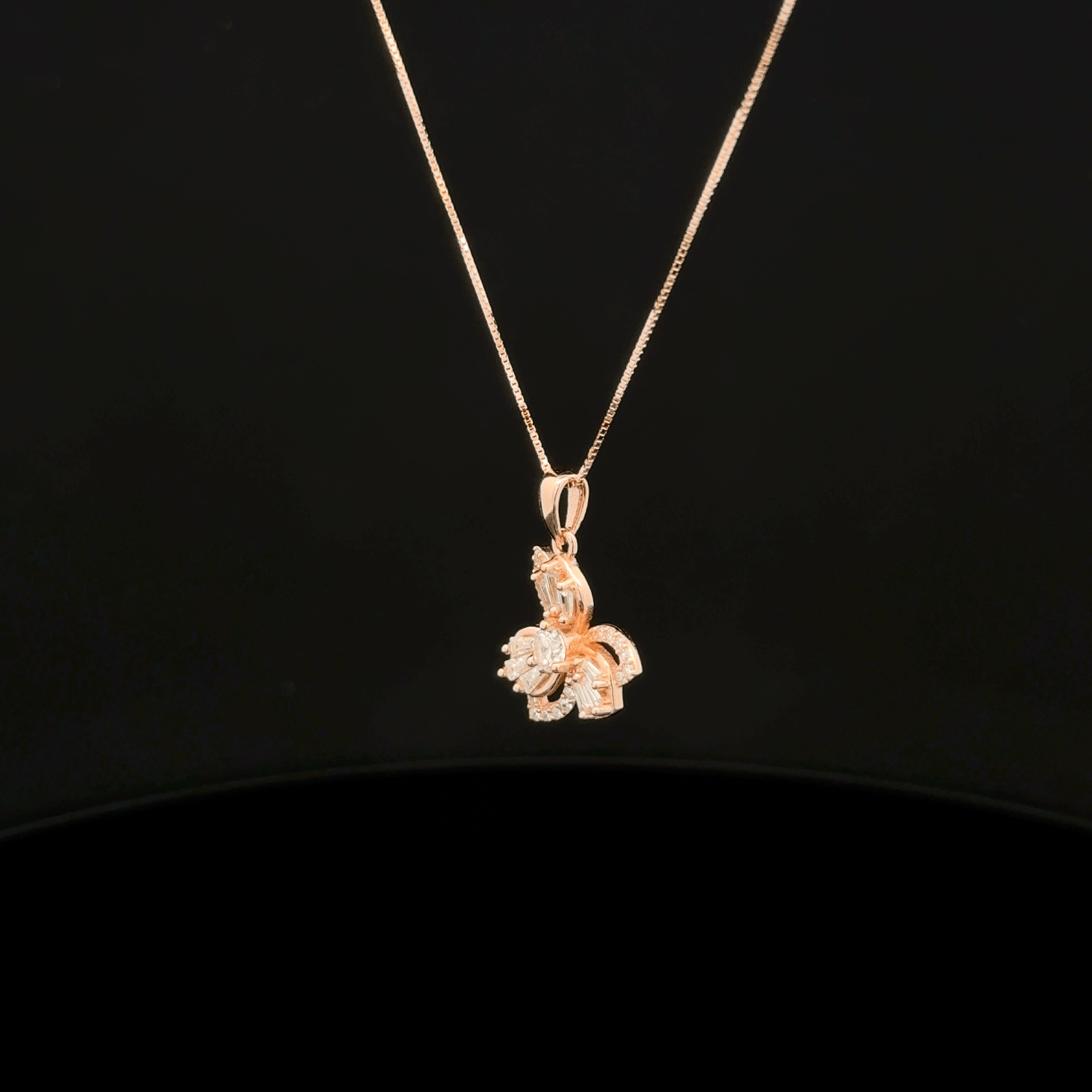 Flower rose gold chain pendant