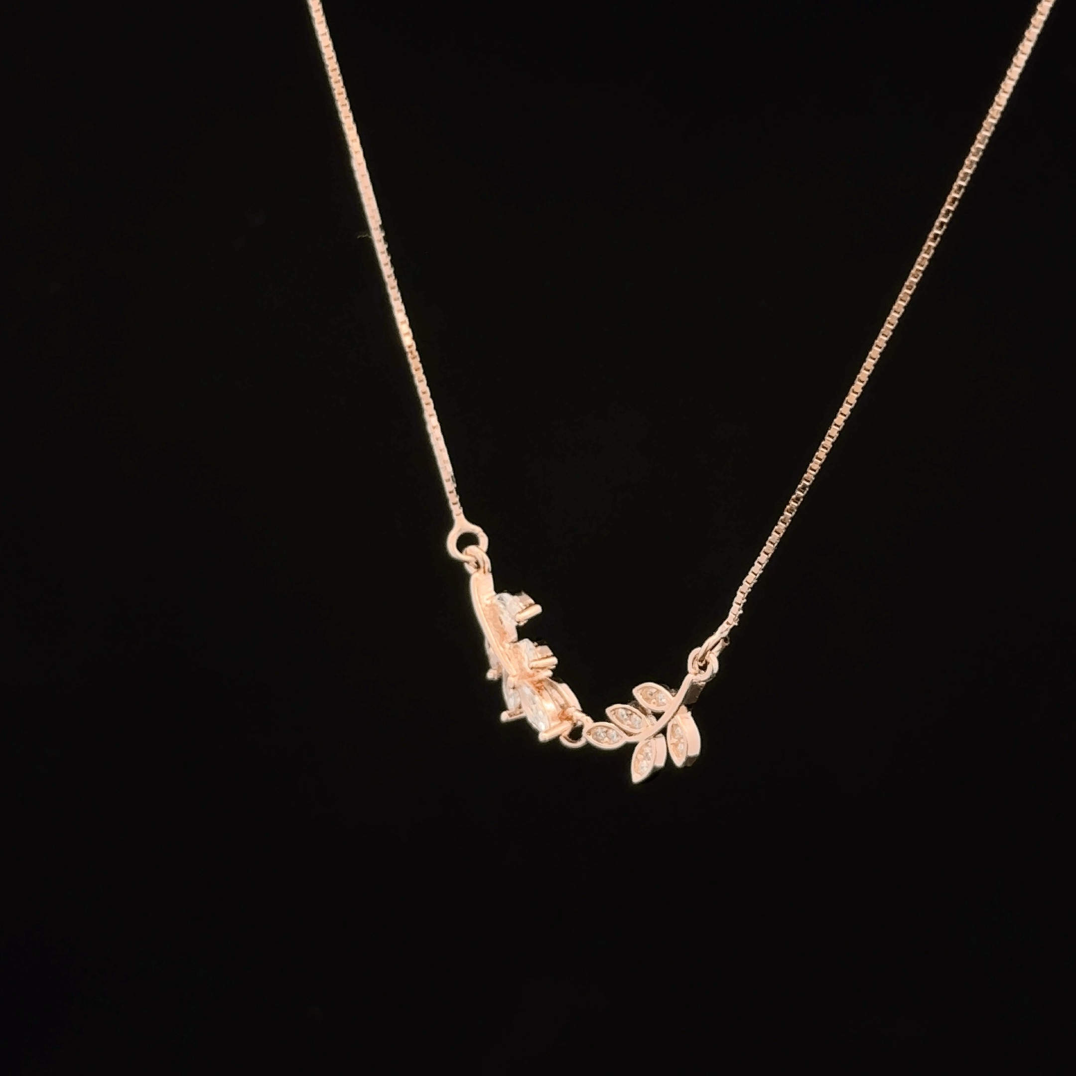Leaf rose gold chain pendant