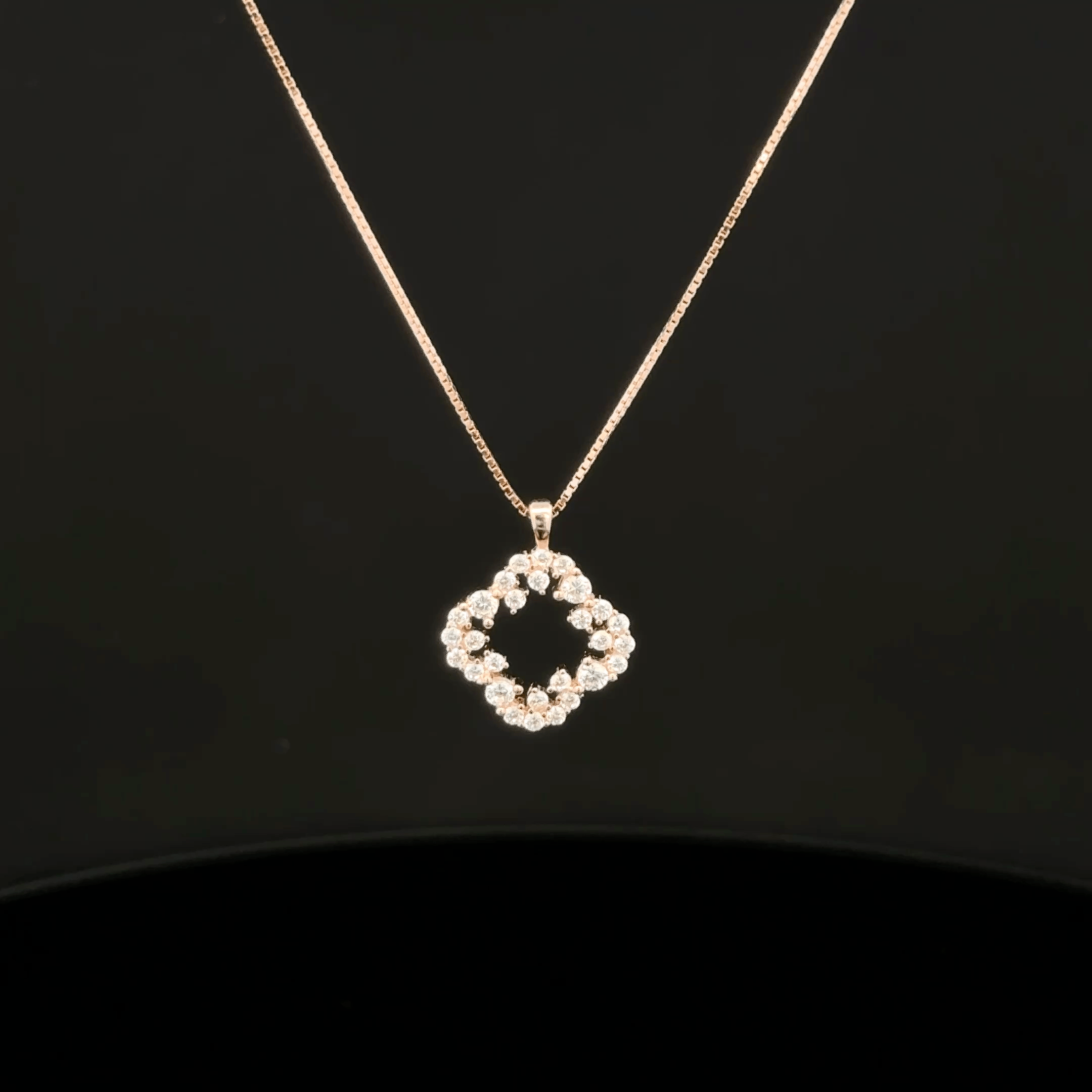 Scalloped Square rose gold chain pendant