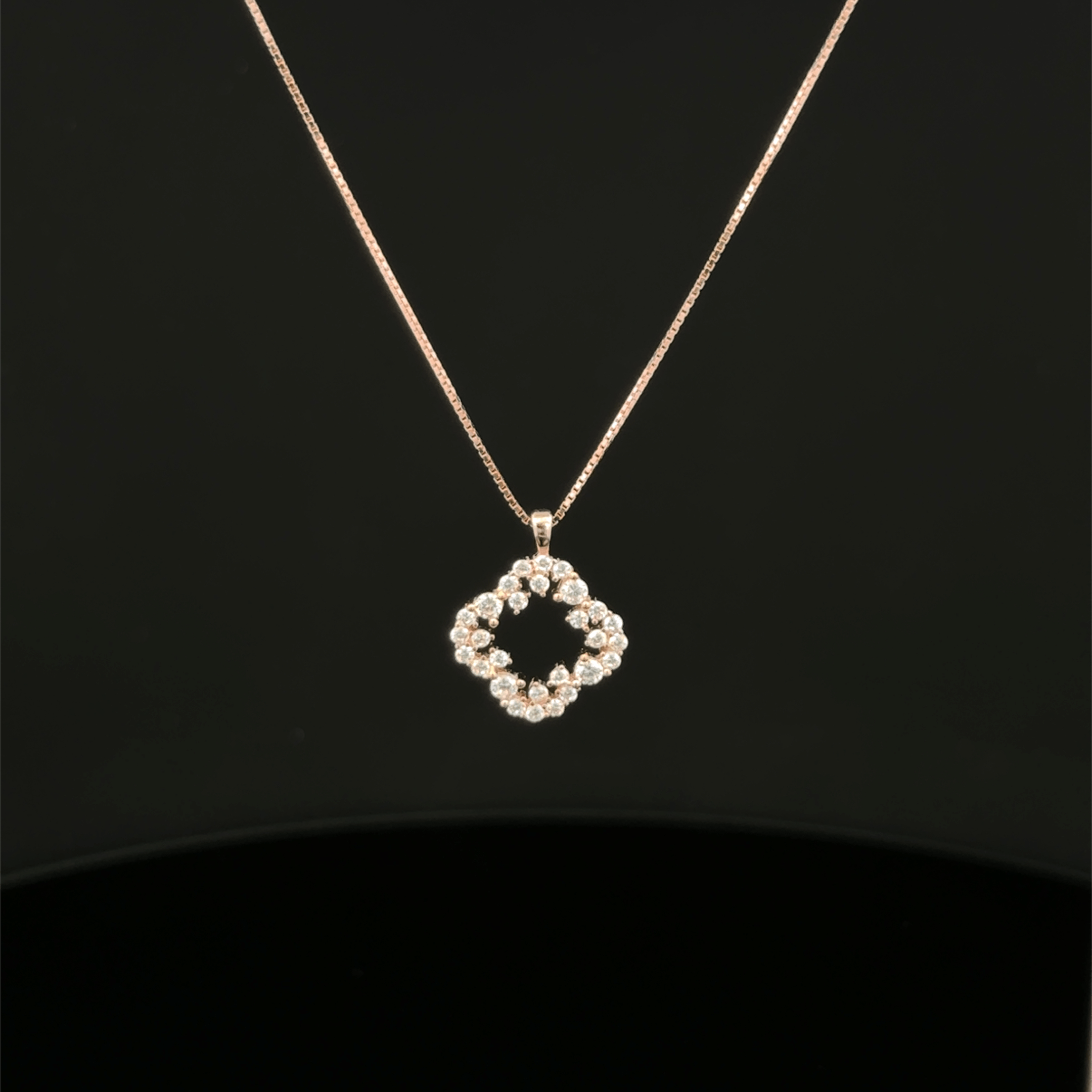 Scalloped Square rose gold chain pendant
