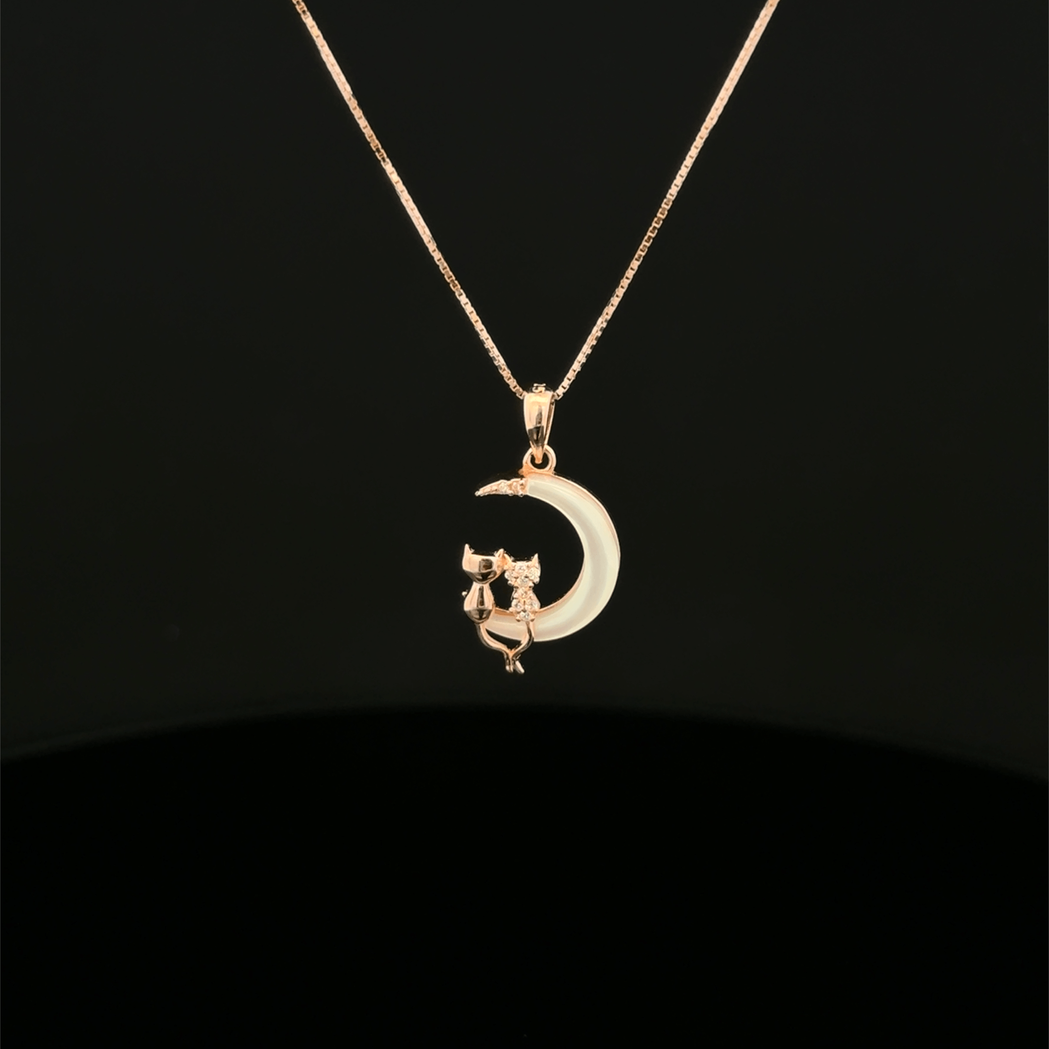 Half moon with cat rose gold chain pendant