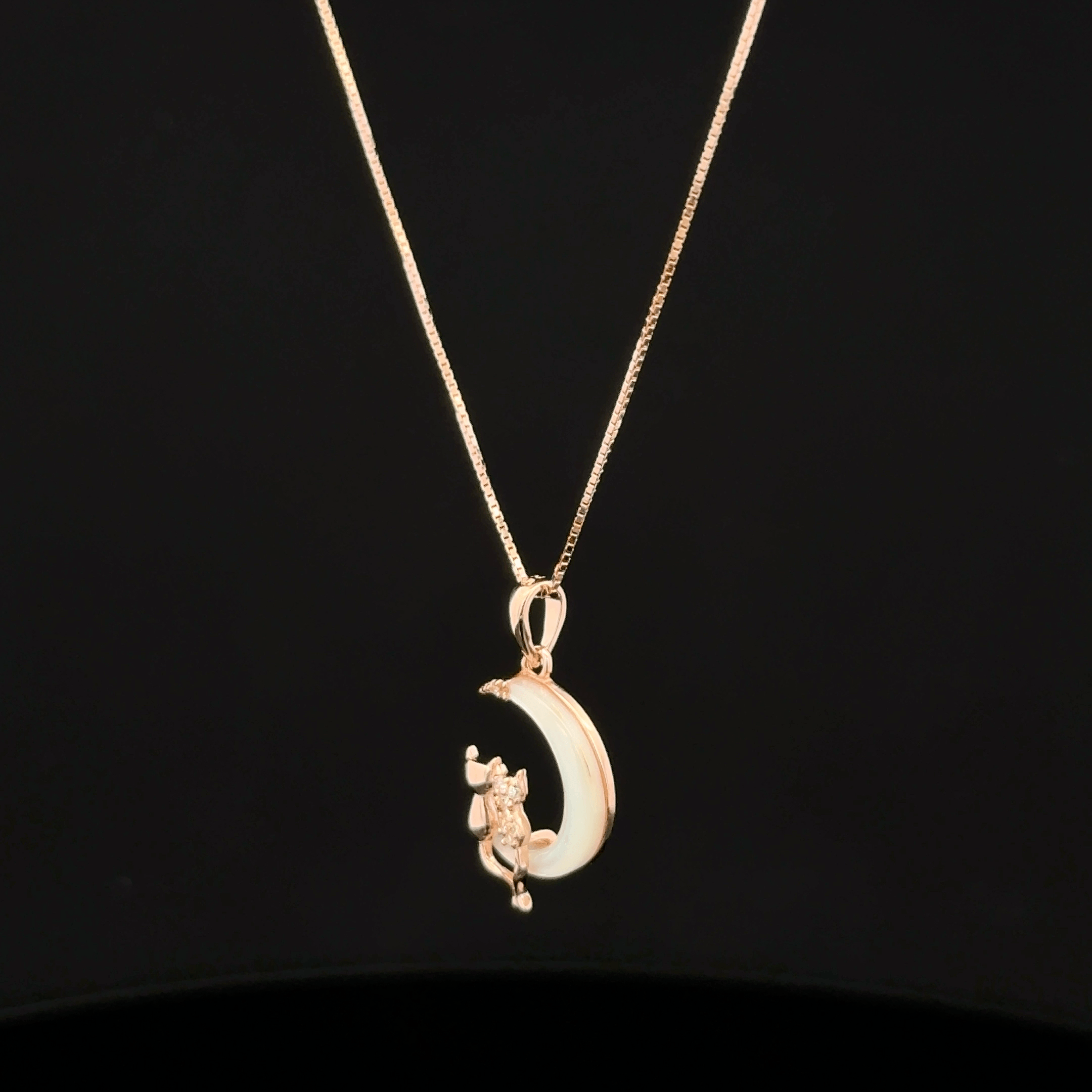 Half moon with cat rose gold chain pendant
