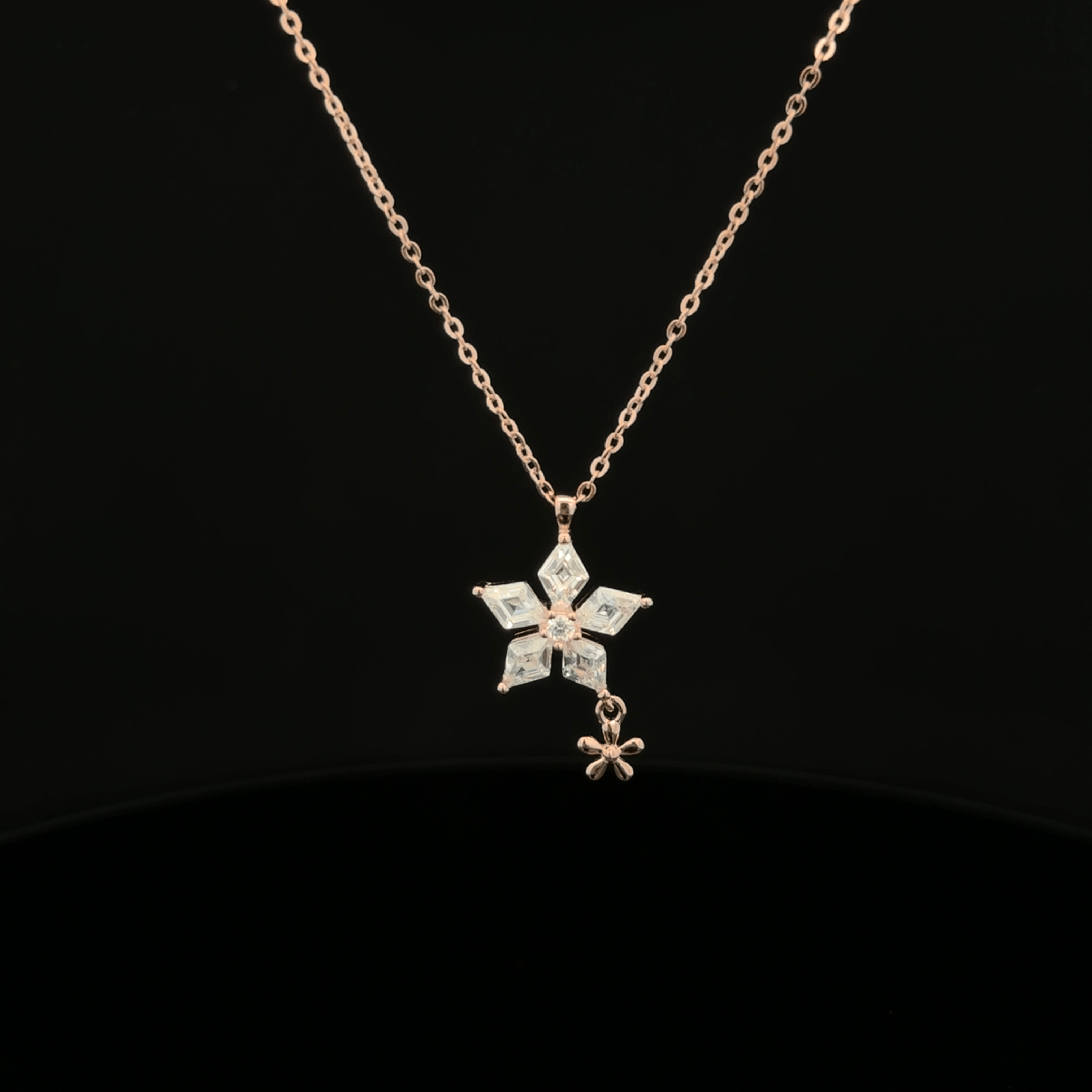 Flower Rose gold chain pendant