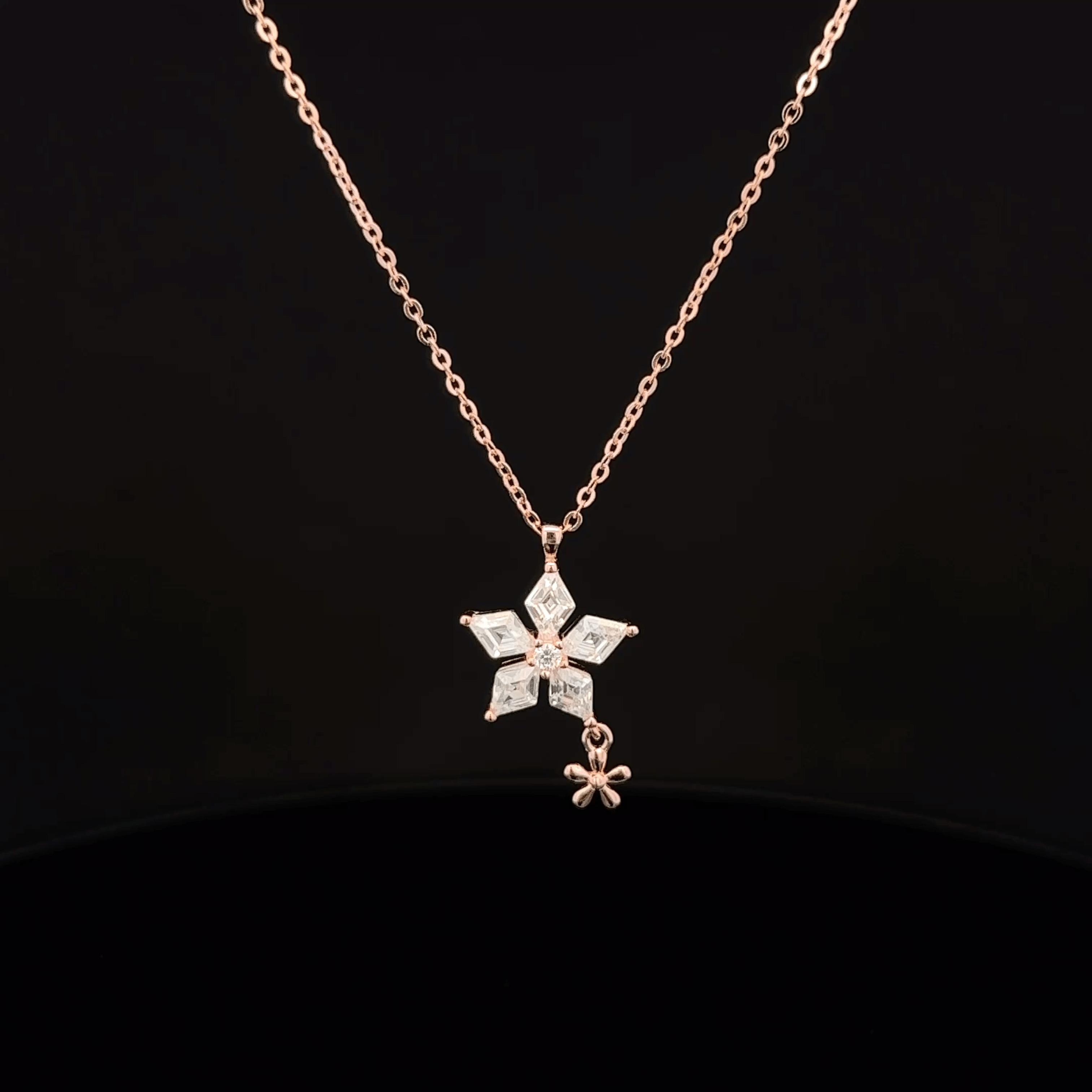 Flower Rose gold chain pendant