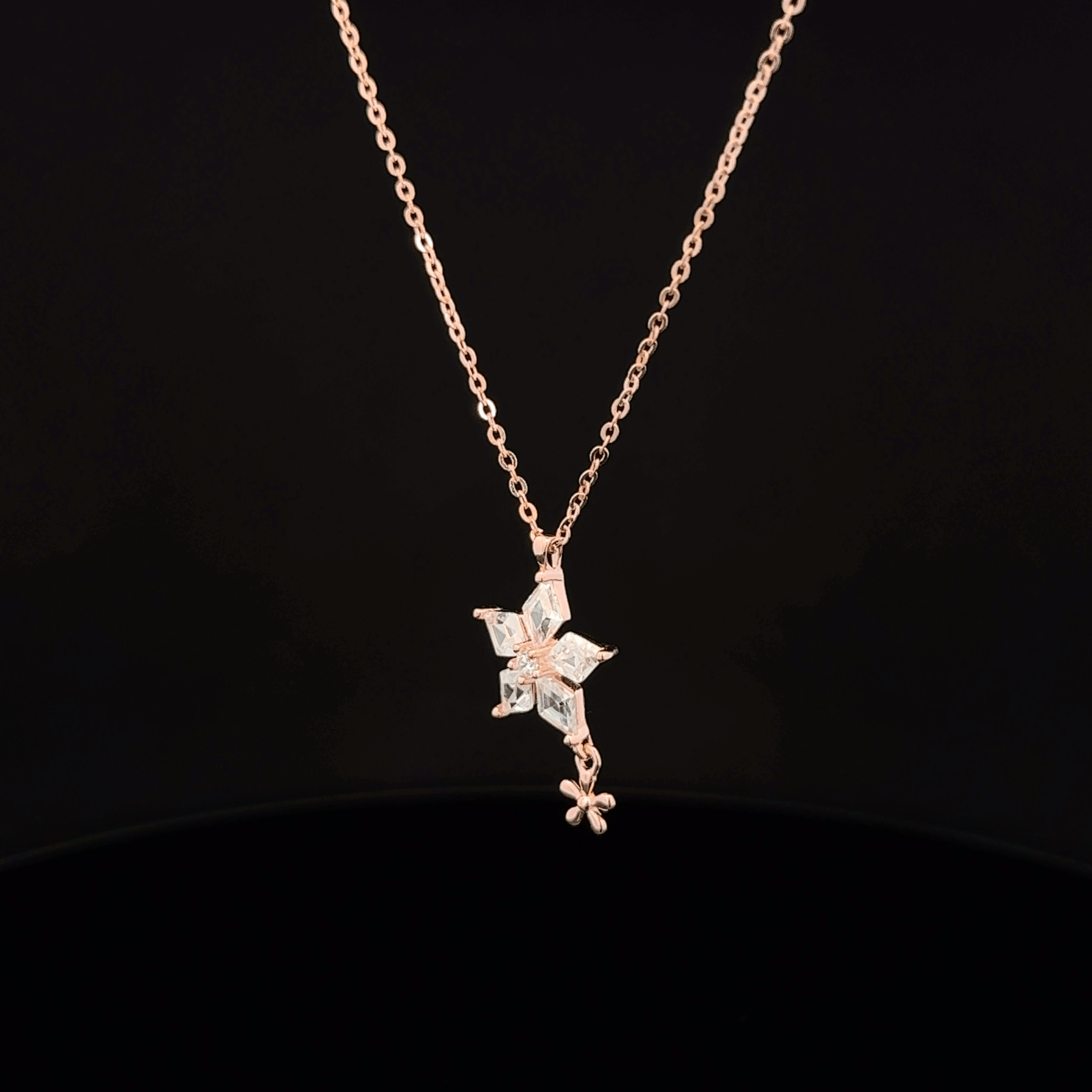 Flower Rose gold chain pendant