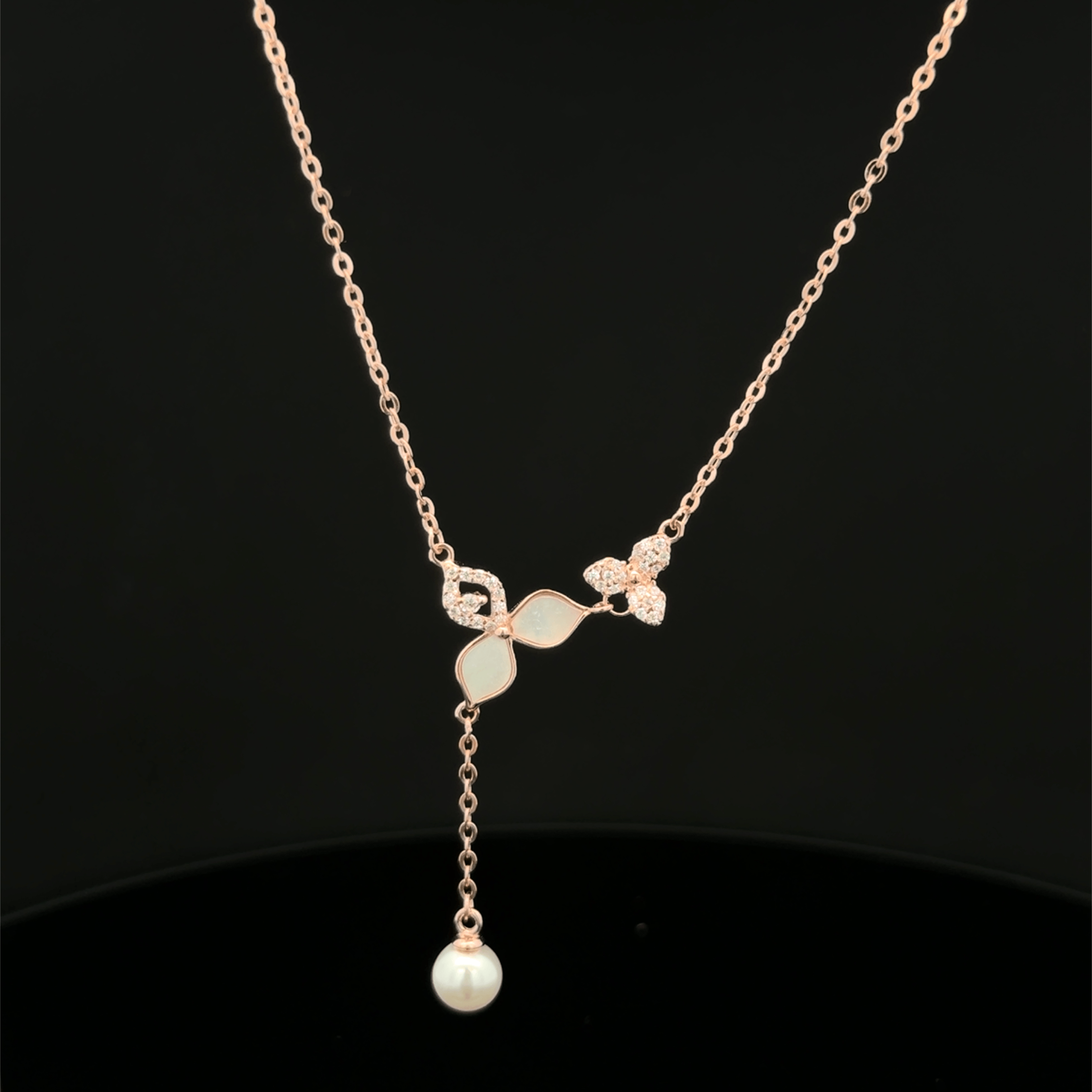 Flower and pearl drop rose gold chain pendant