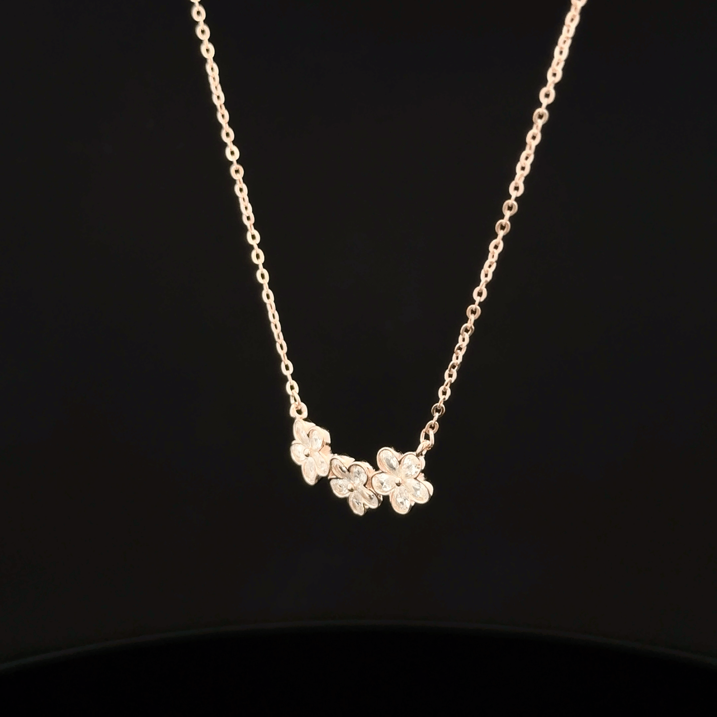 Flower rose gold chain pendant